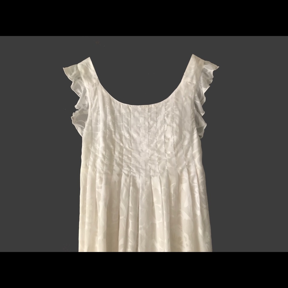 White dress by Walter, XS